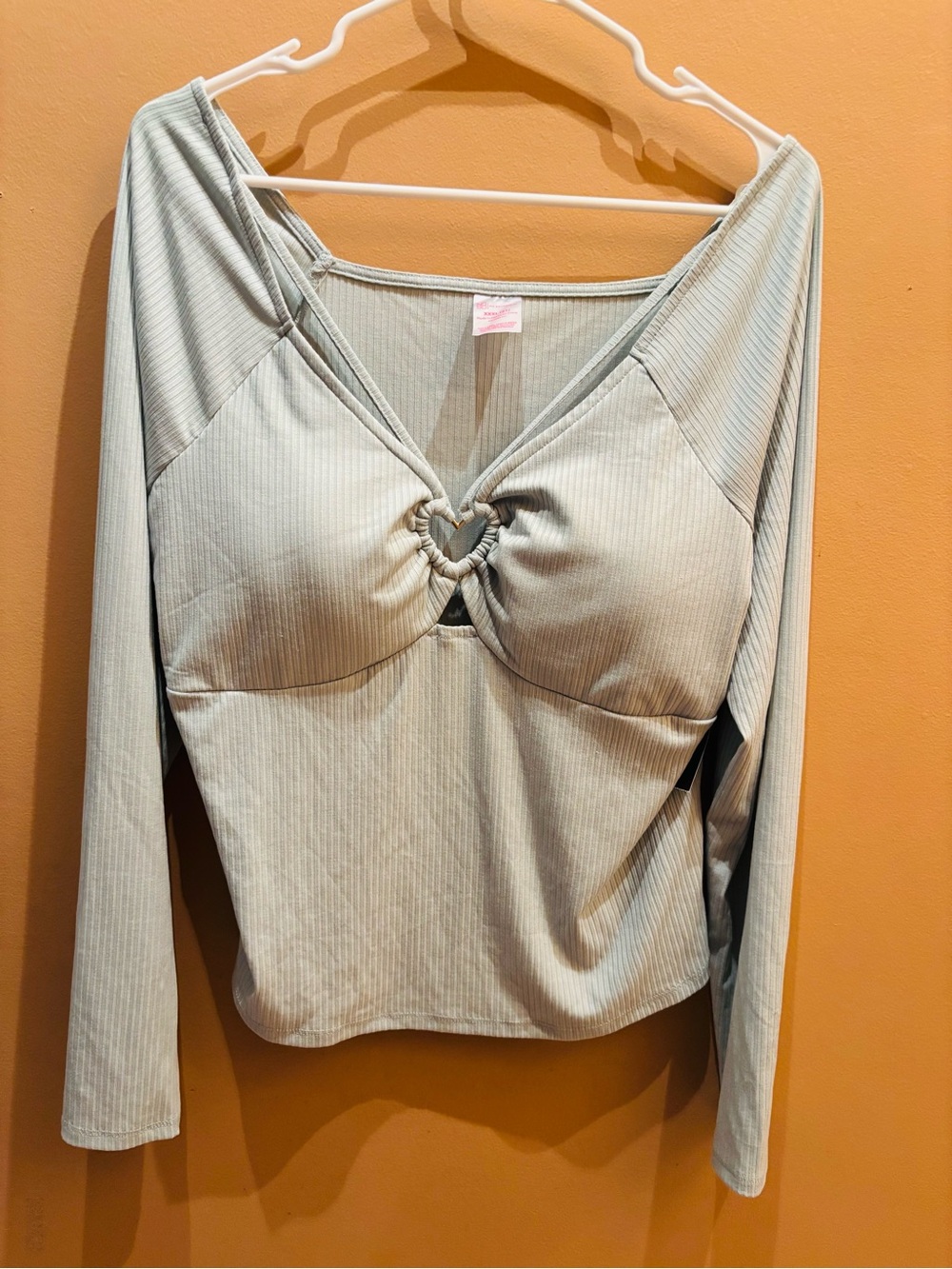 No Boundaries Juniors Heart Ring Cut Out Top Jade Delight Green XXXL (21) NWT